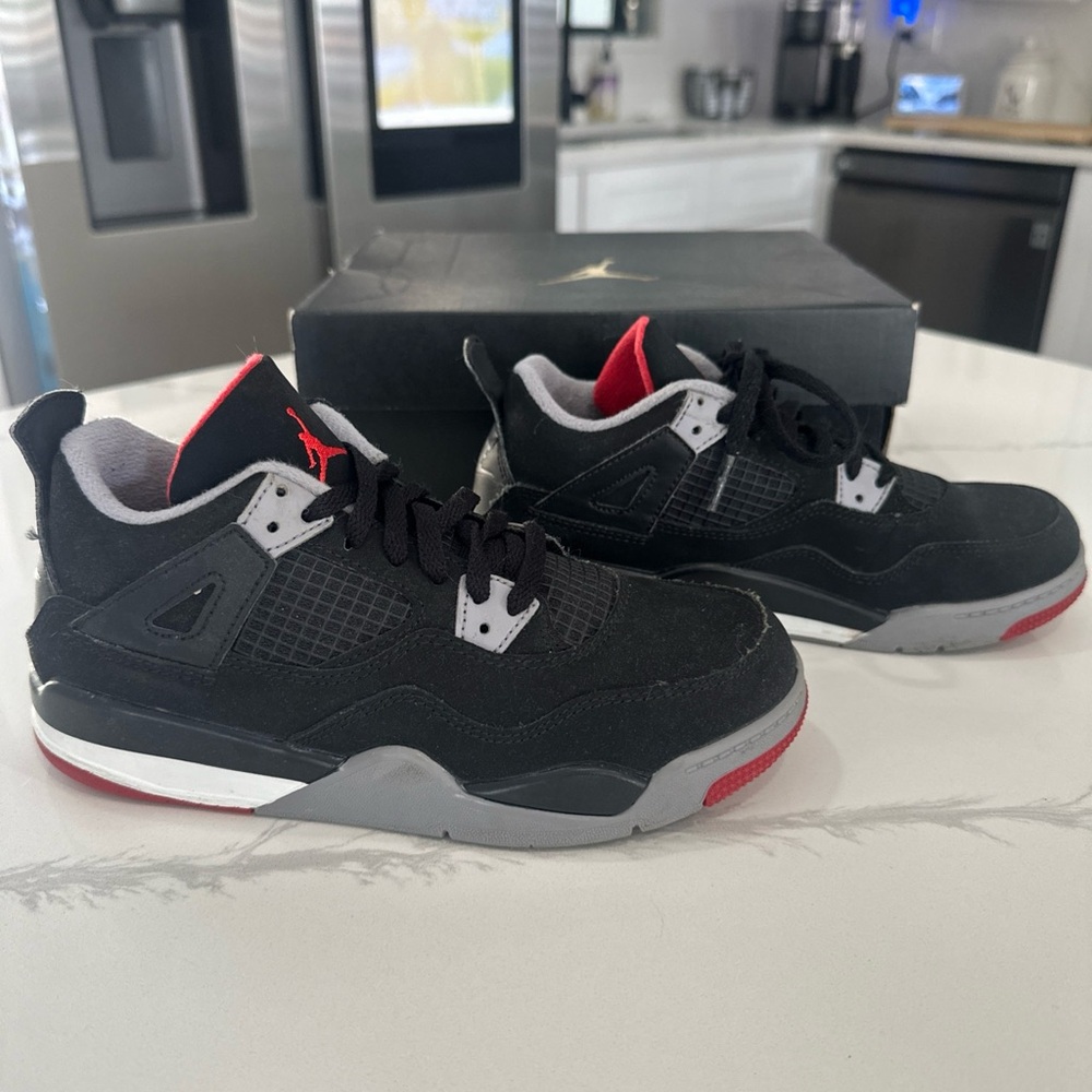 Jordan 4- Retro OG 2019- Low Bred